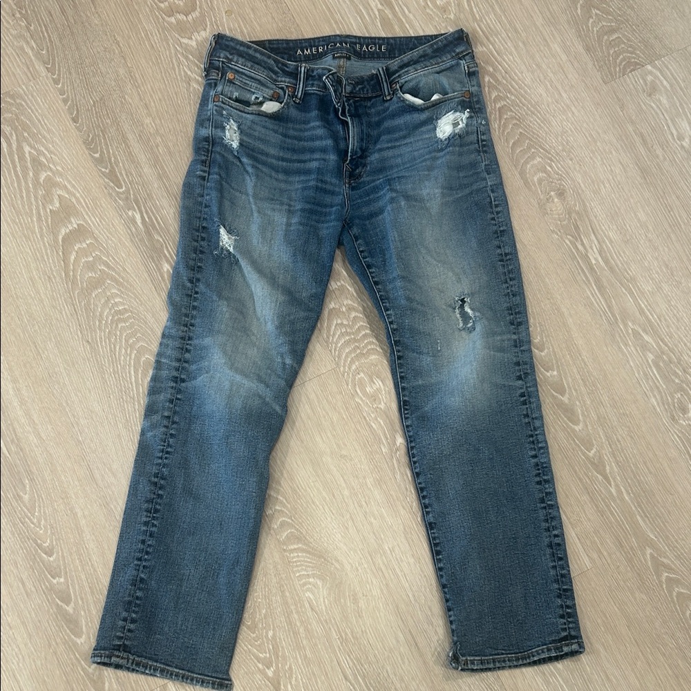 American Eagle Outfitters Men's Distressed Blue Jeans